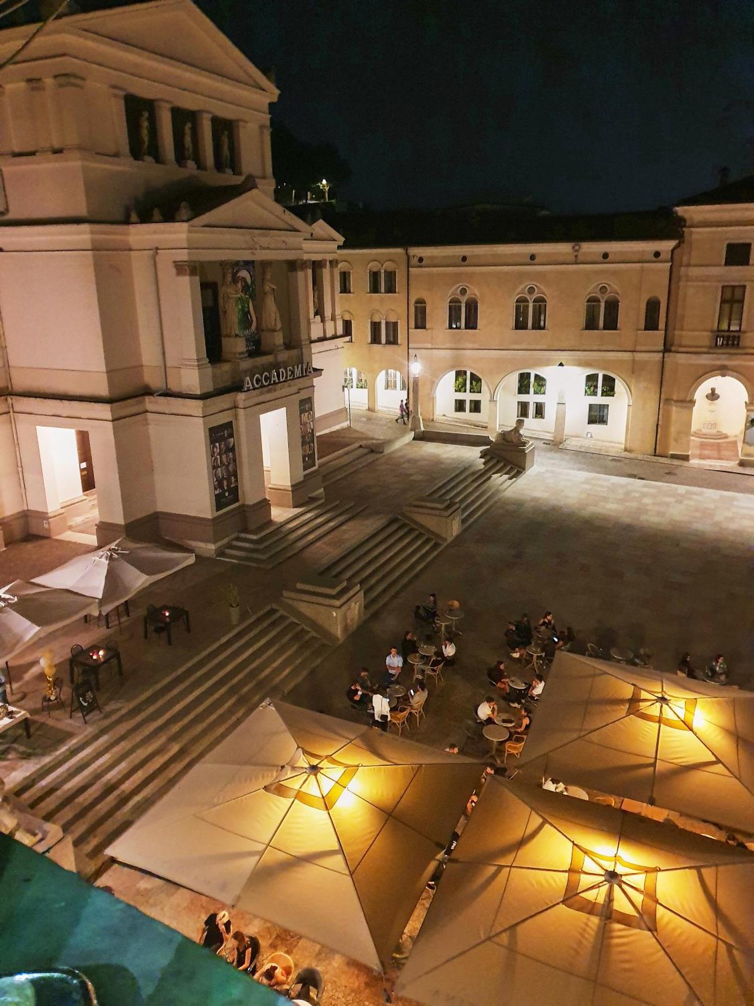 Attico Di Piazza Cima Apartment Conegliano Exterior photo